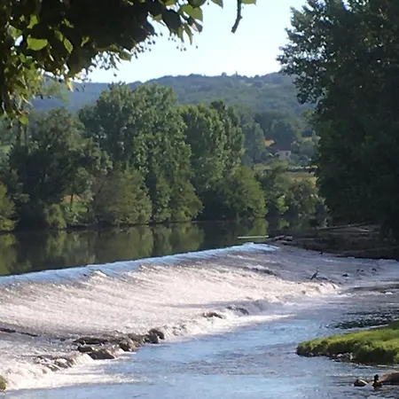 Oda ve Kahvaltı Quiet Double Ensuite Room, Own Entrance 3*