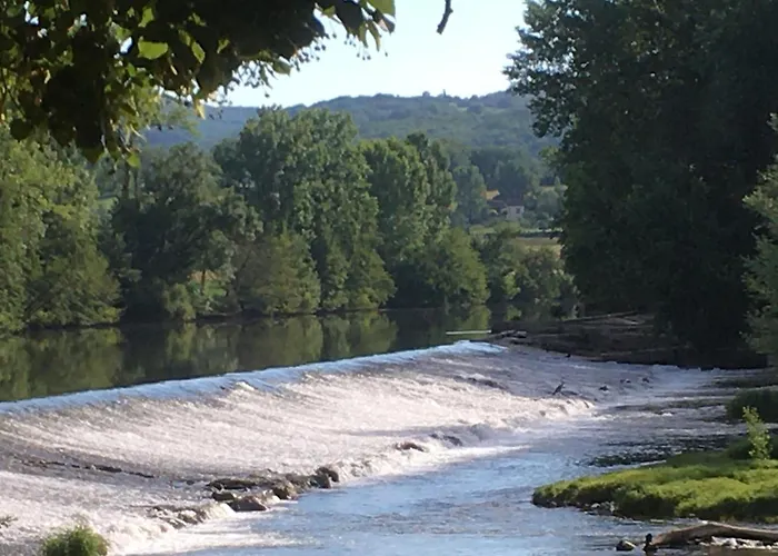 Bed and Breakfast Quiet Double Ensuite Room, Own Entrance 3*