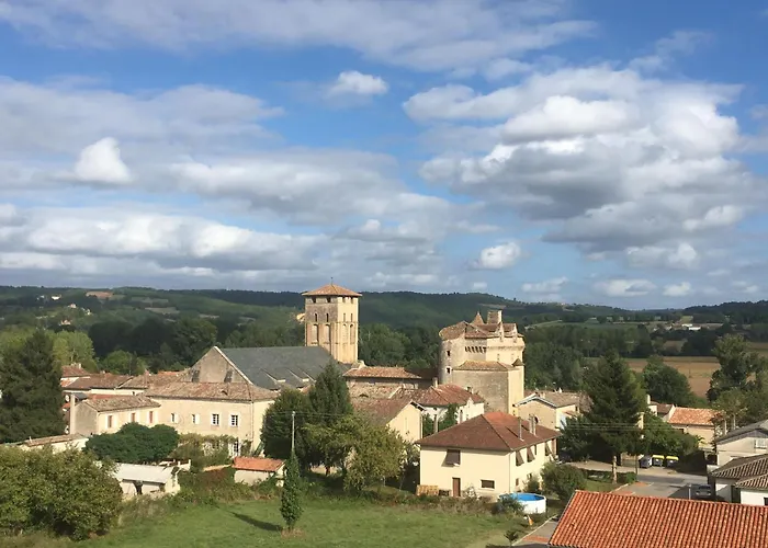 Quiet Double Ensuite Room, Own Entrance Varen