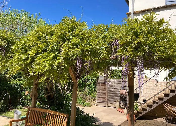 Quiet Double Ensuite Room, Own Entrance Bed and Breakfast Varen